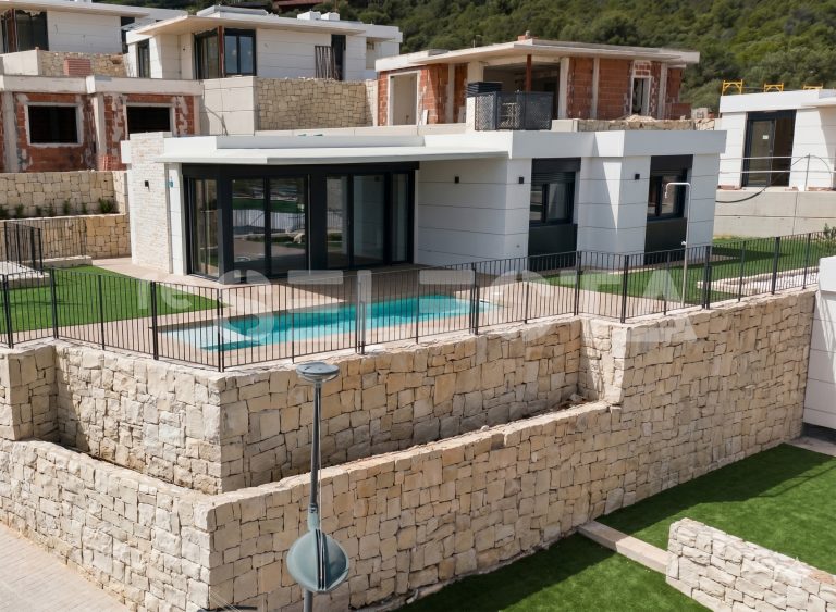 Modern villa in Polop with sea views in Polop, Alicante