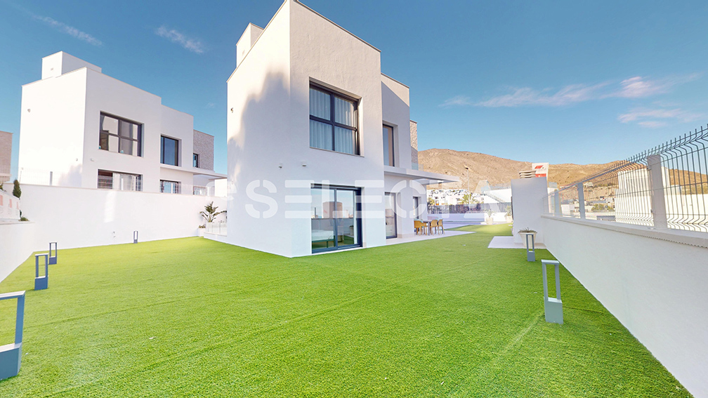 Luxury Villa with panoramic sea views