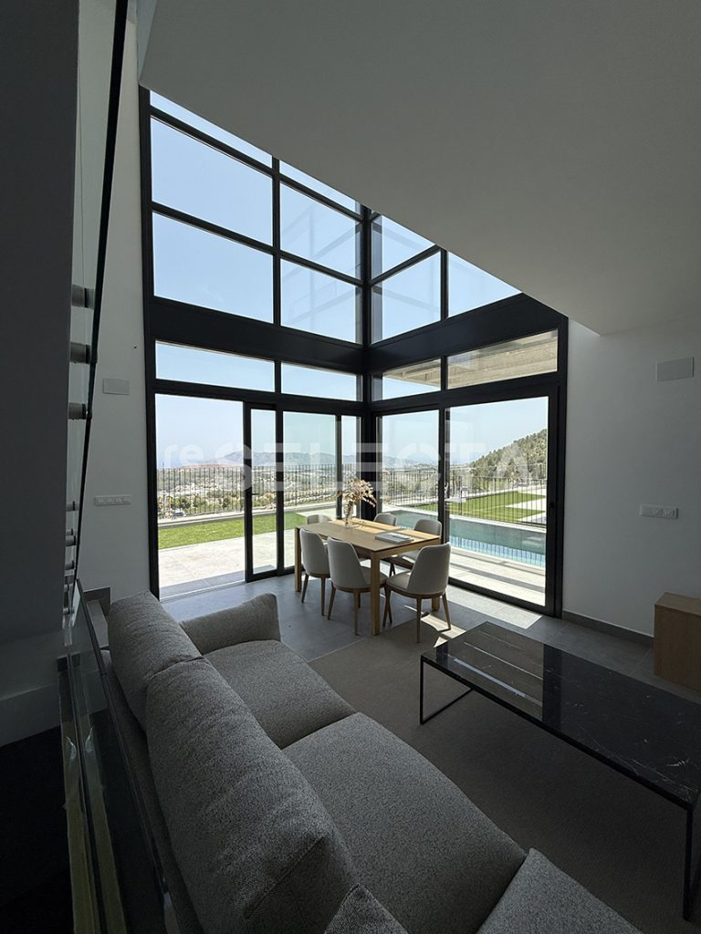 Modern detached villa in Polop