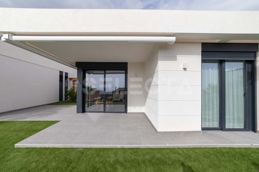 Modern home with basement, terraces and private garden