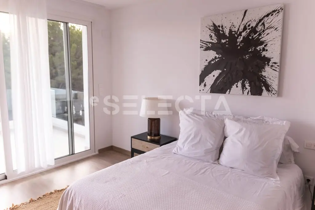 Luxury Villa for Sale in Altea – Sea Views & Modern Design