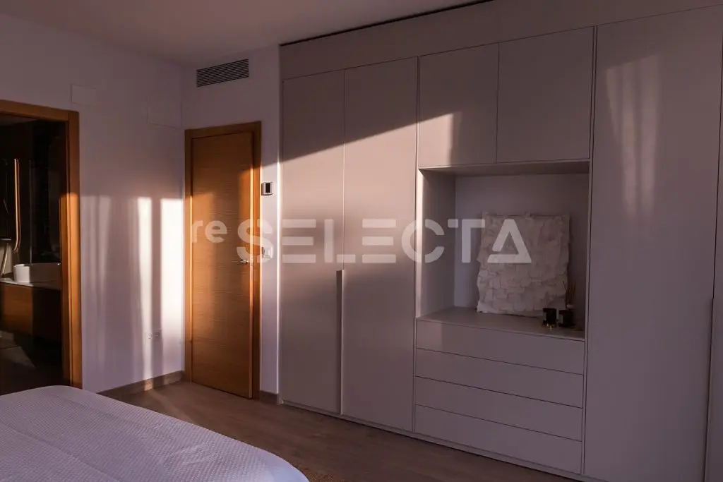 Luxury Villa for Sale in Altea – Sea Views & Modern Design