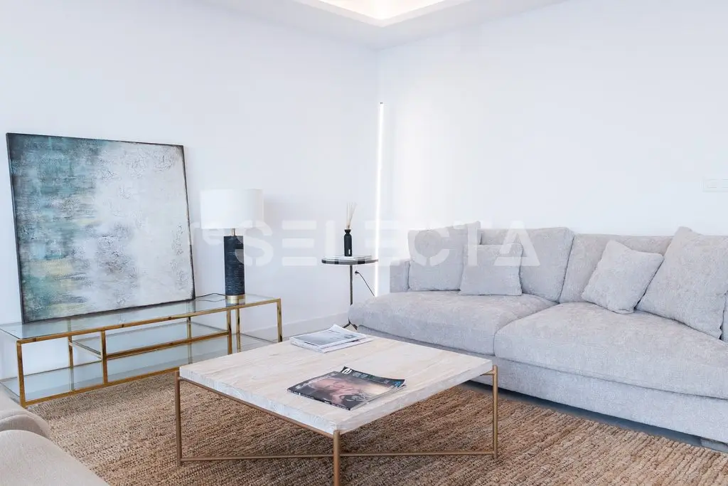Luxury Villa for Sale in Altea – Sea Views & Modern Design