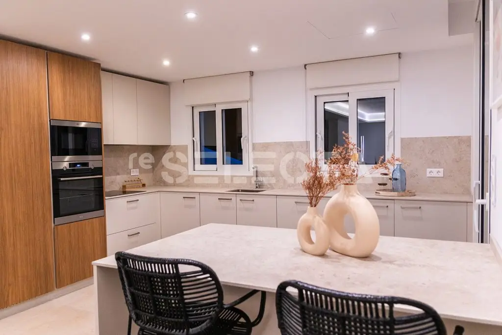 Luxury Villa for Sale in Altea – Sea Views & Modern Design
