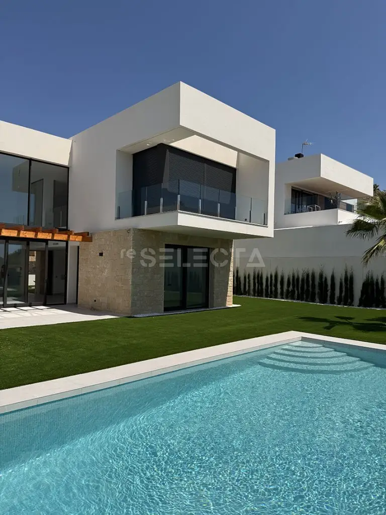 Signature Residence with Premium Finishes and Pool