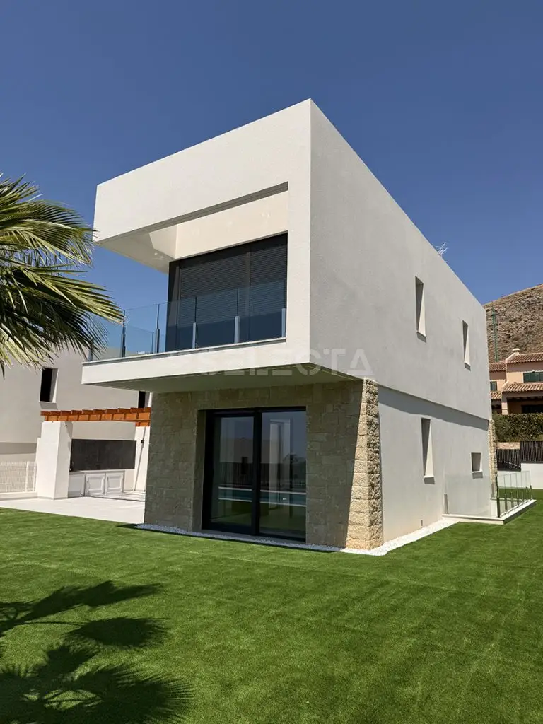 Signature Residence with Premium Finishes and Pool