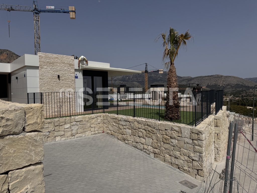 Modern Villa in Polop Spain with Sea Views & Private Pool