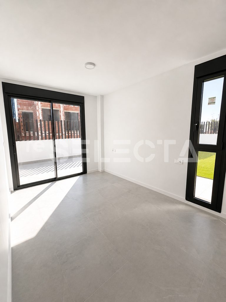 Modern Villa with Private Pool & Garden | New Build Spain image 10