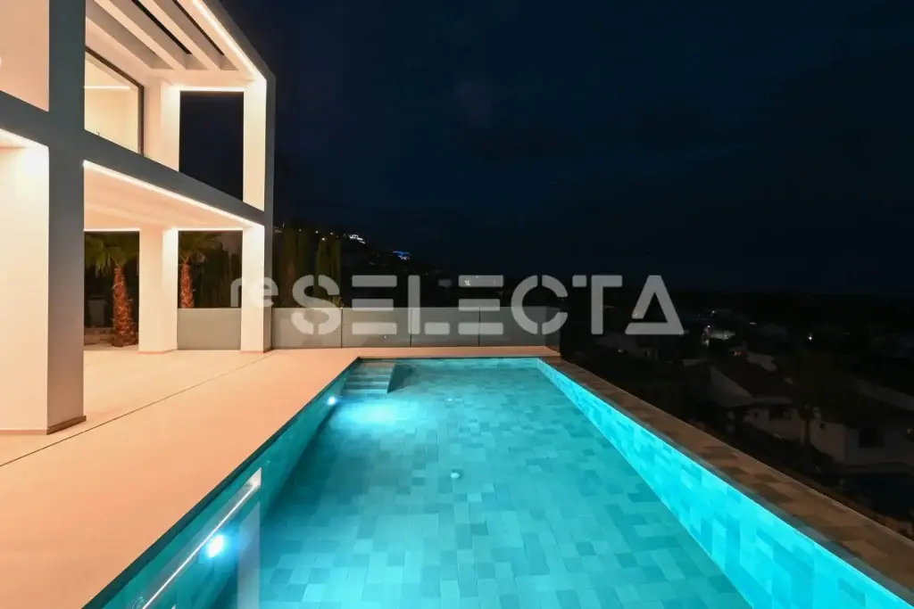 Exclusive Villa in the Heart of the Costa Blanca