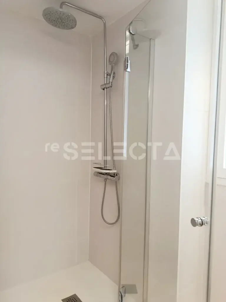Luxury Renovated Apartment for Sale in Valencia
