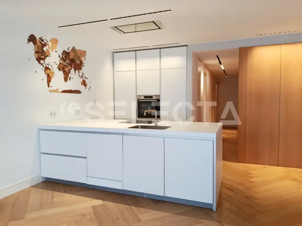 Luxury Renovated Apartment for Sale in Valencia