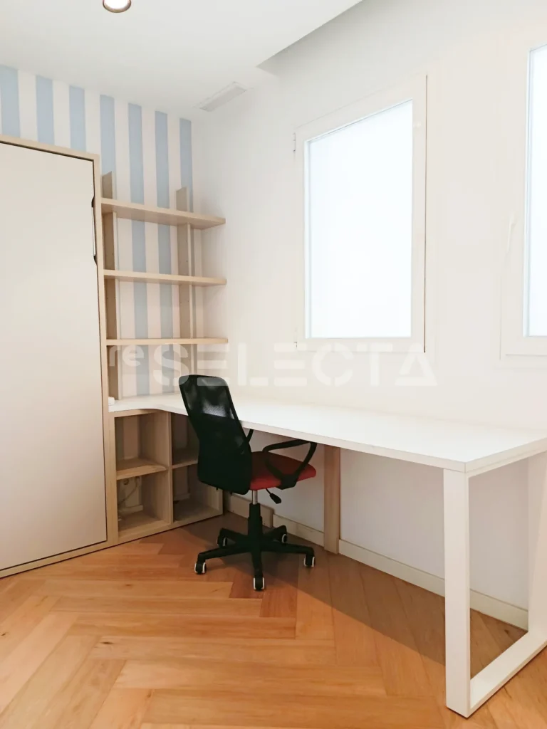 Luxury Renovated Apartment for Sale in Valencia
