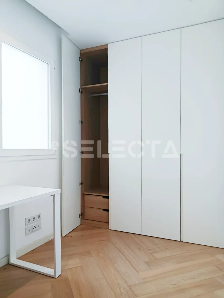 Luxury Renovated Apartment for Sale in Valencia