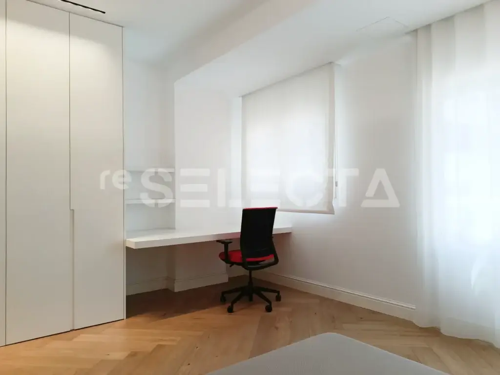 Luxury Renovated Apartment for Sale in Valencia