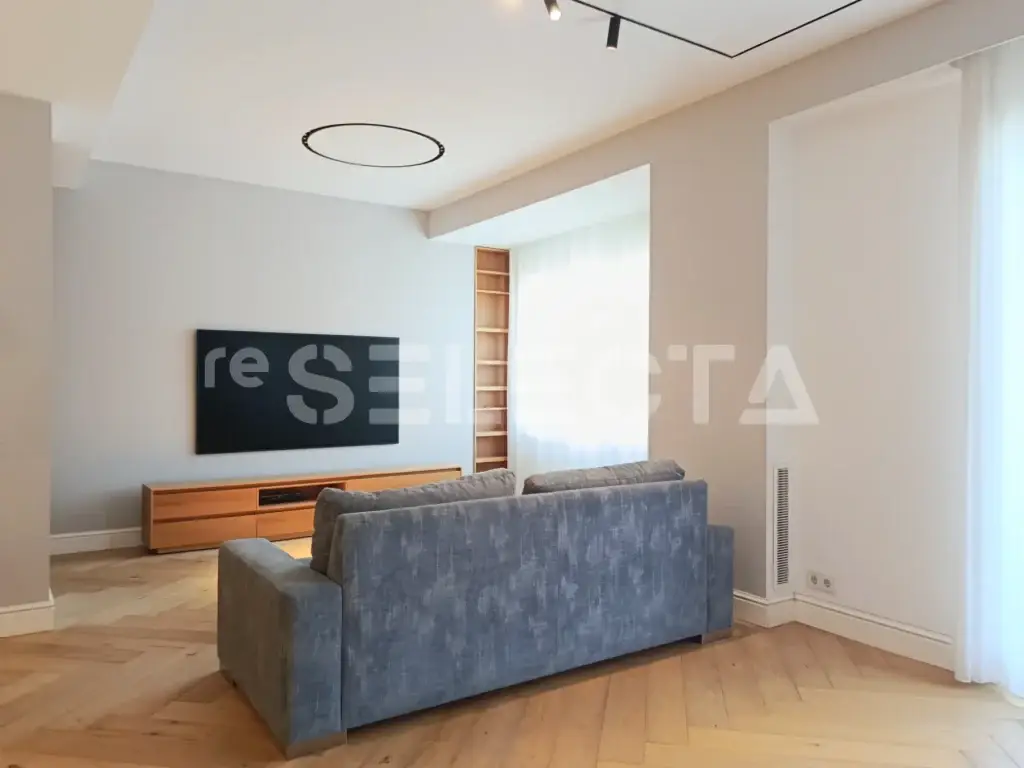 Luxury Renovated Apartment for Sale in Valencia