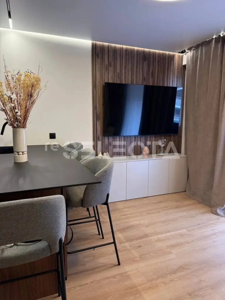 Beachfront Apartment for Sale with Tourist License | Sea View Property in Spain