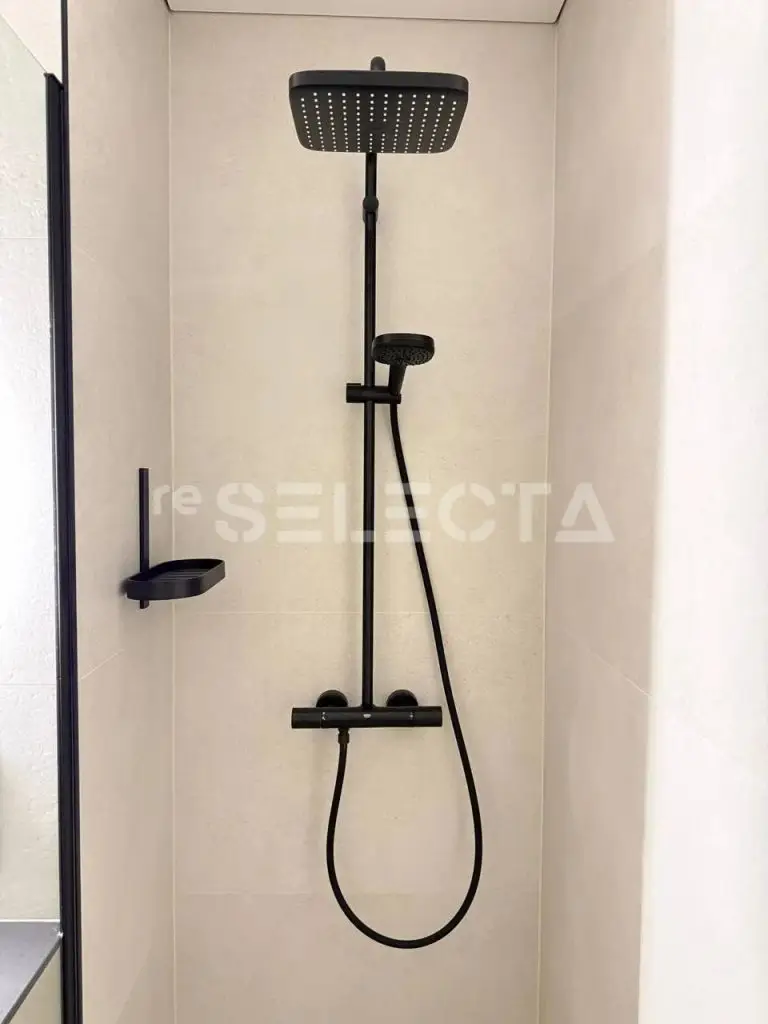 Beachfront Apartment for Sale with Tourist License | Sea View Property in Spain