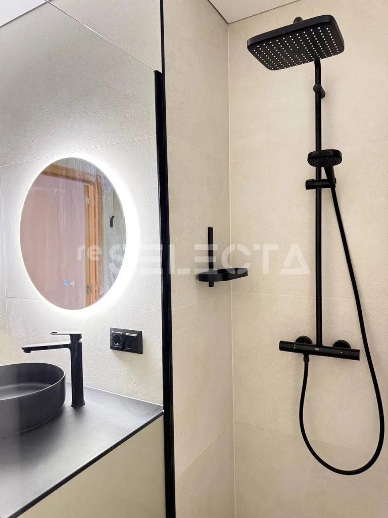 Beachfront Apartment for Sale with Tourist License | Sea View Property in Spain