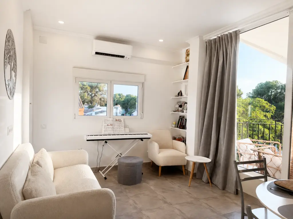 Horizontal duplex with garden in La Cañada